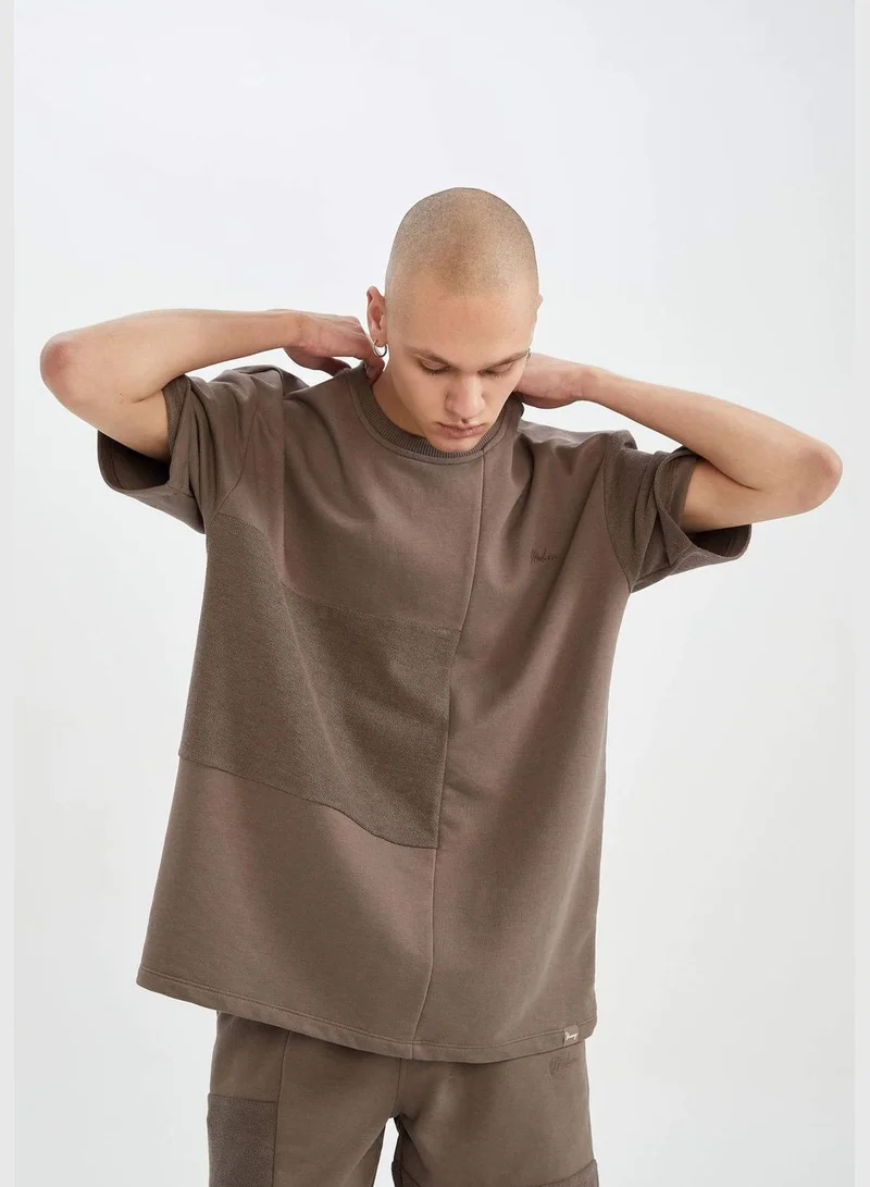 DeFacto Oversize Fit Crew Neck Short Sleeve T-Shirt