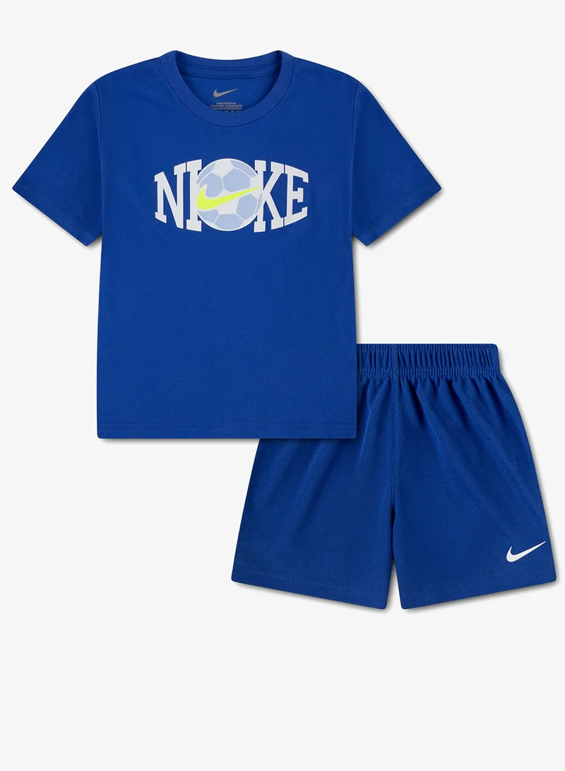 نايكي طقم شورتات برسومات كرة القدم للأطفال