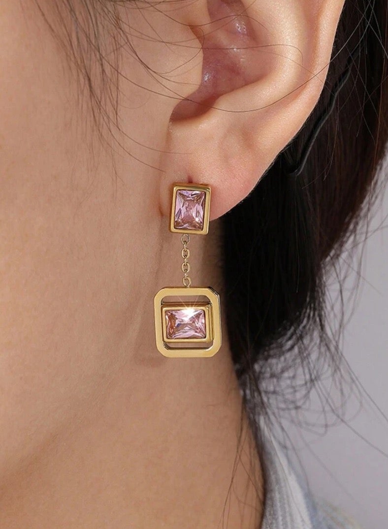 إيكوال حلق اذن نسائي أنيق مصنوع من الاستانلس ستيل ومطلي باللون الذهبي - Image 1