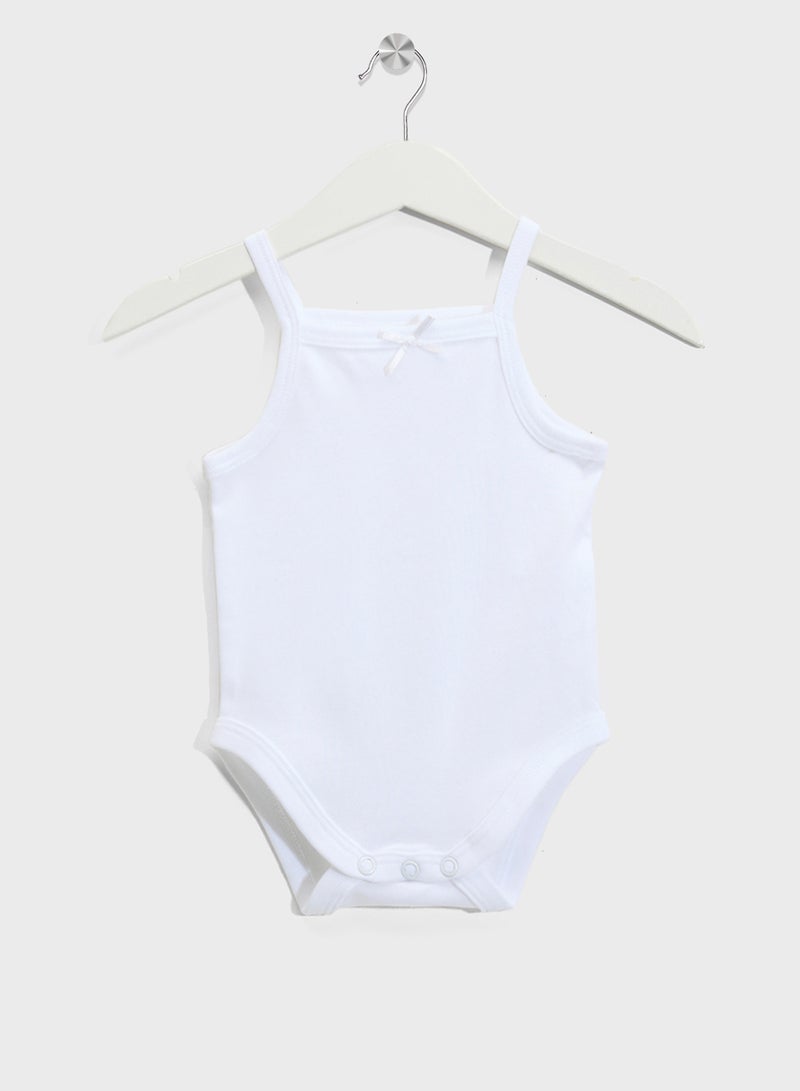 ريبلز مع نمشي بودي سوت بناتي 3 قطع بحمالات - Image 3