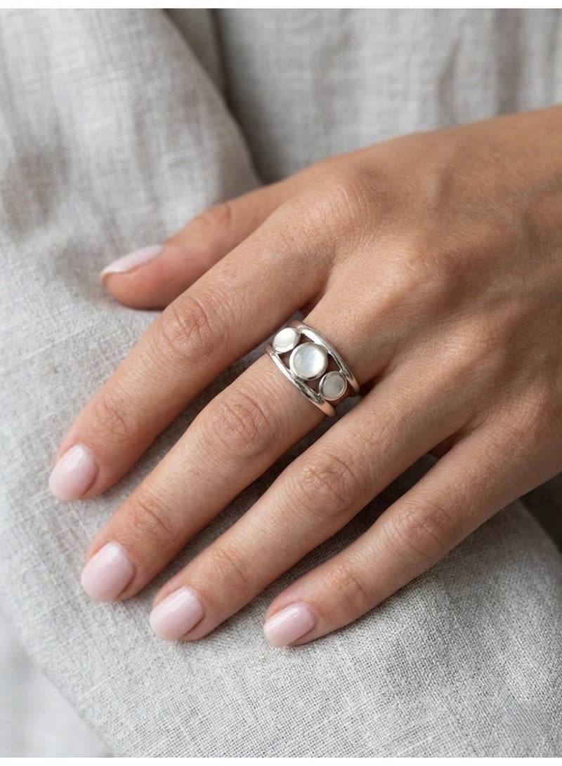 Kanira Premium 925 Sterling Silver Modern Wave ring with three stones. | Pearl Shell Round Cabochon Statement Ring | KANIRA | Size 6 - Image 1