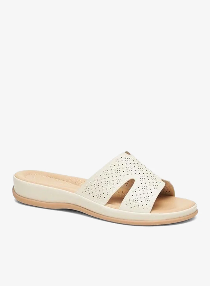 لو كونفورت صنادل نسائية سهلة الارتداء بتفاصيل مقصوصة بالليزر