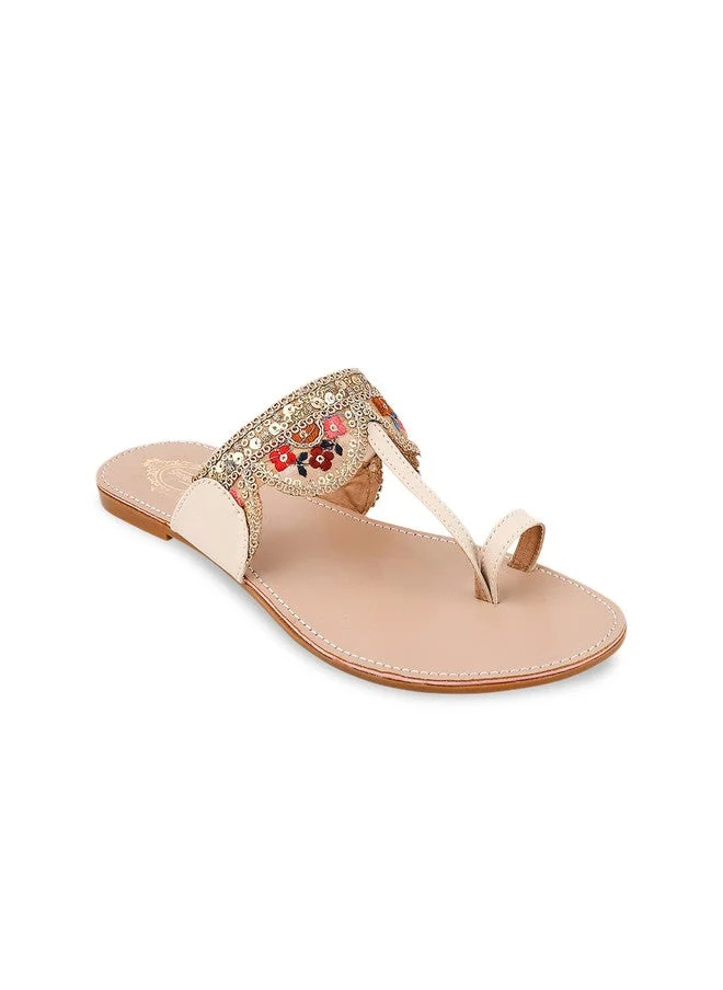 Shoetopia Shoetopia Girls Embroidered Ethnic One Toe Flats