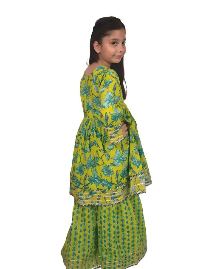 Maithili Maithili Embellished Printed V-Neck Kurta and Pants Set