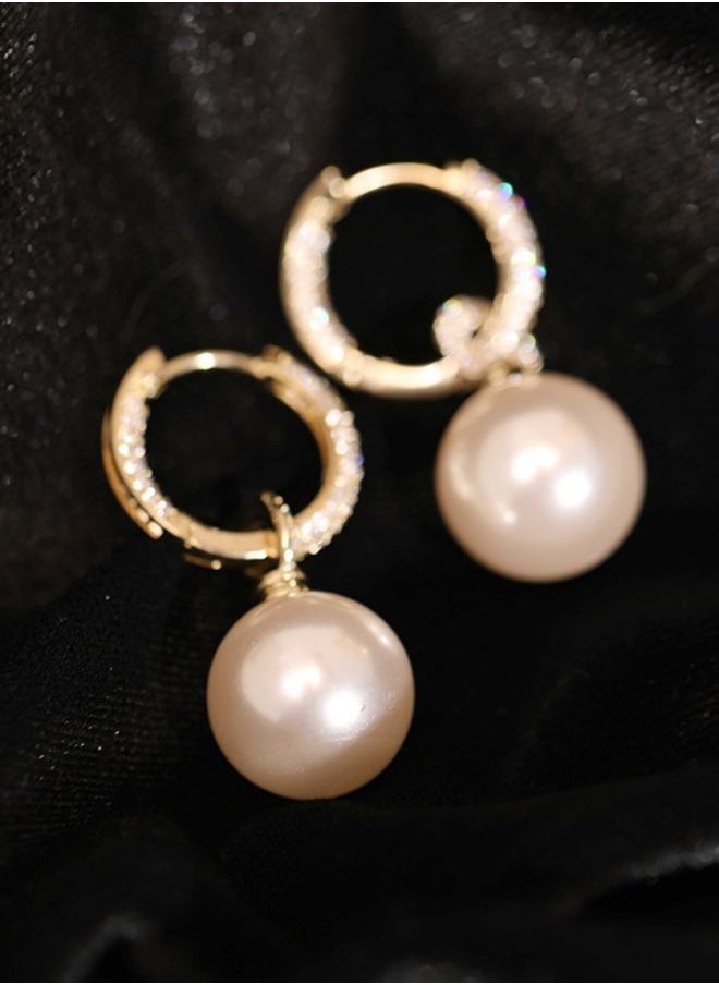 MissTiara - Pearl Studded Stud Earrings - Image 1