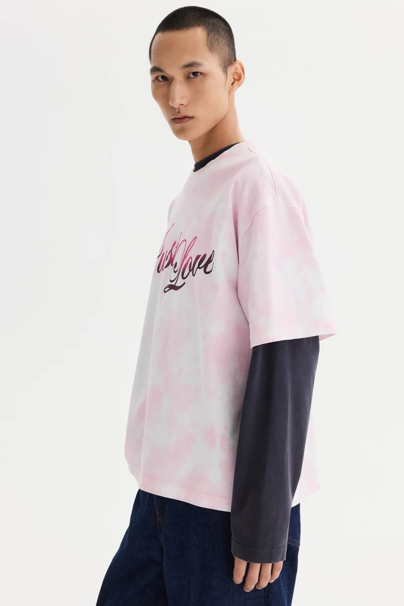 H&M  Oversized Fit Heat Reactive Printed T-shirt for Men | Best Price UAE