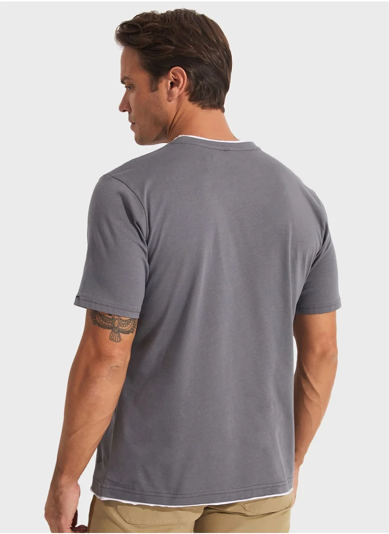 JUNE Essential Rew Neck Tshirt