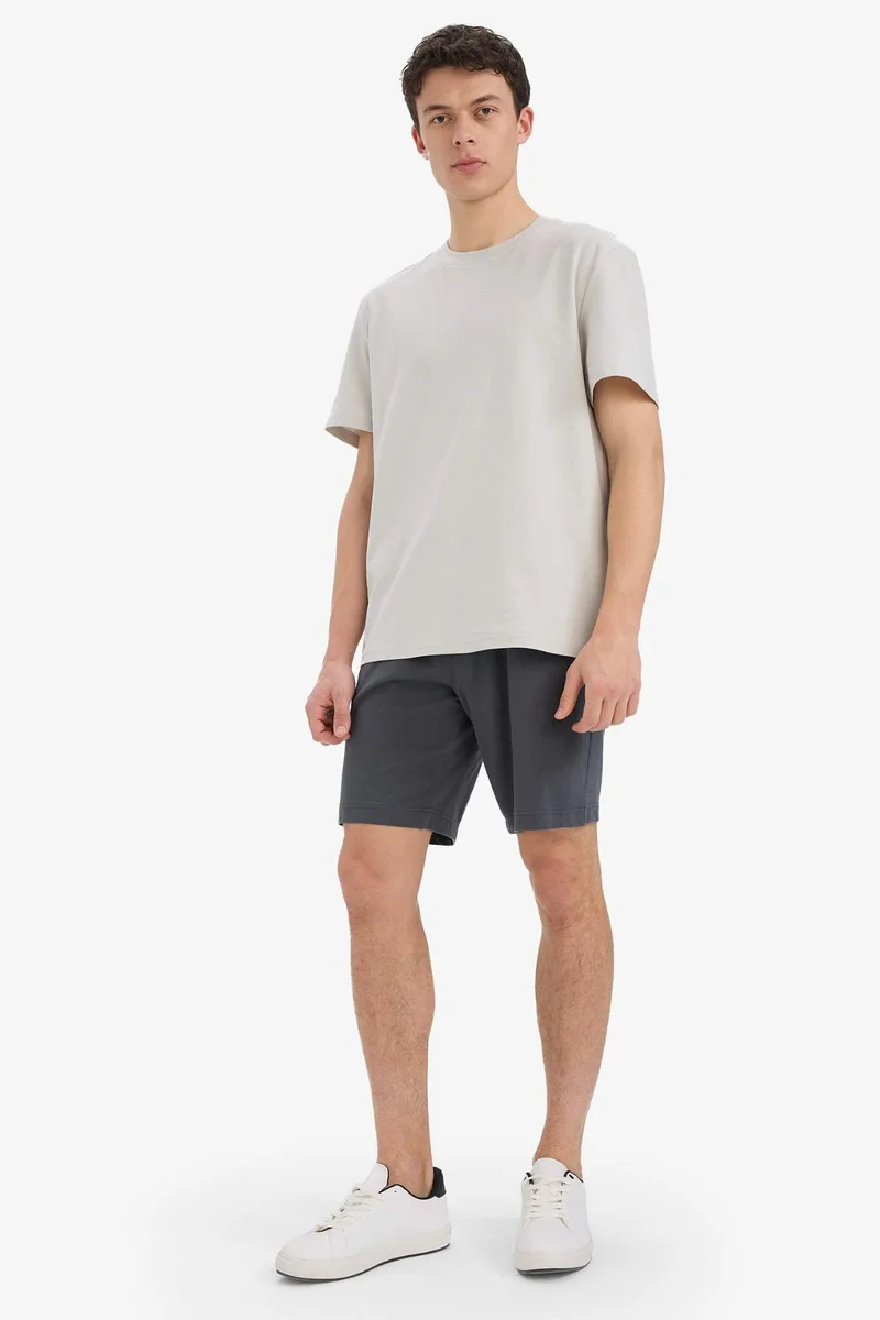 ديفاكتو Slim Fit Cotton Basic Bermuda Shorts
