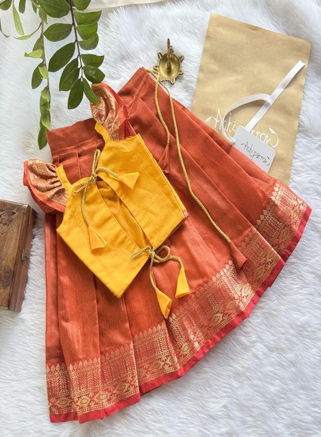 Picksparrow Baby Girl Pattu pavadai/Lehenga Choli/ملابس هندية احتفالية (شيثي، حرير القطن) (أصفر، 1-2 سنة) - Image 3