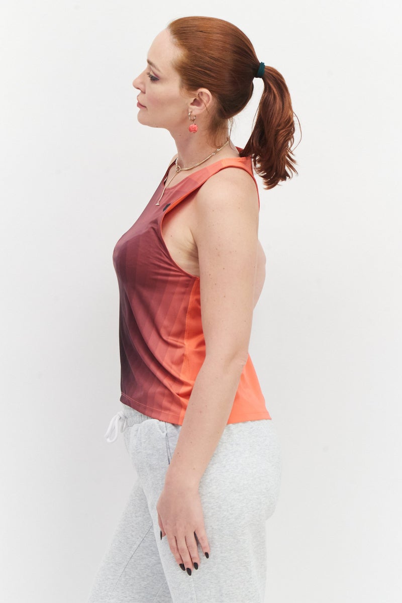 UNDER ARMOUR تي شيرت تدريب رياضي للنساء، مجموعة كورال - Image 4