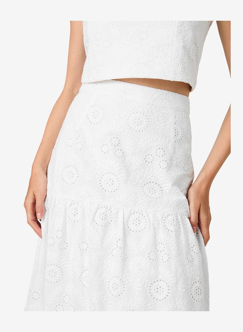 French Connection Women's Summer White Svea Flrl Eyelt Tier Maxi Skrt - Image 5