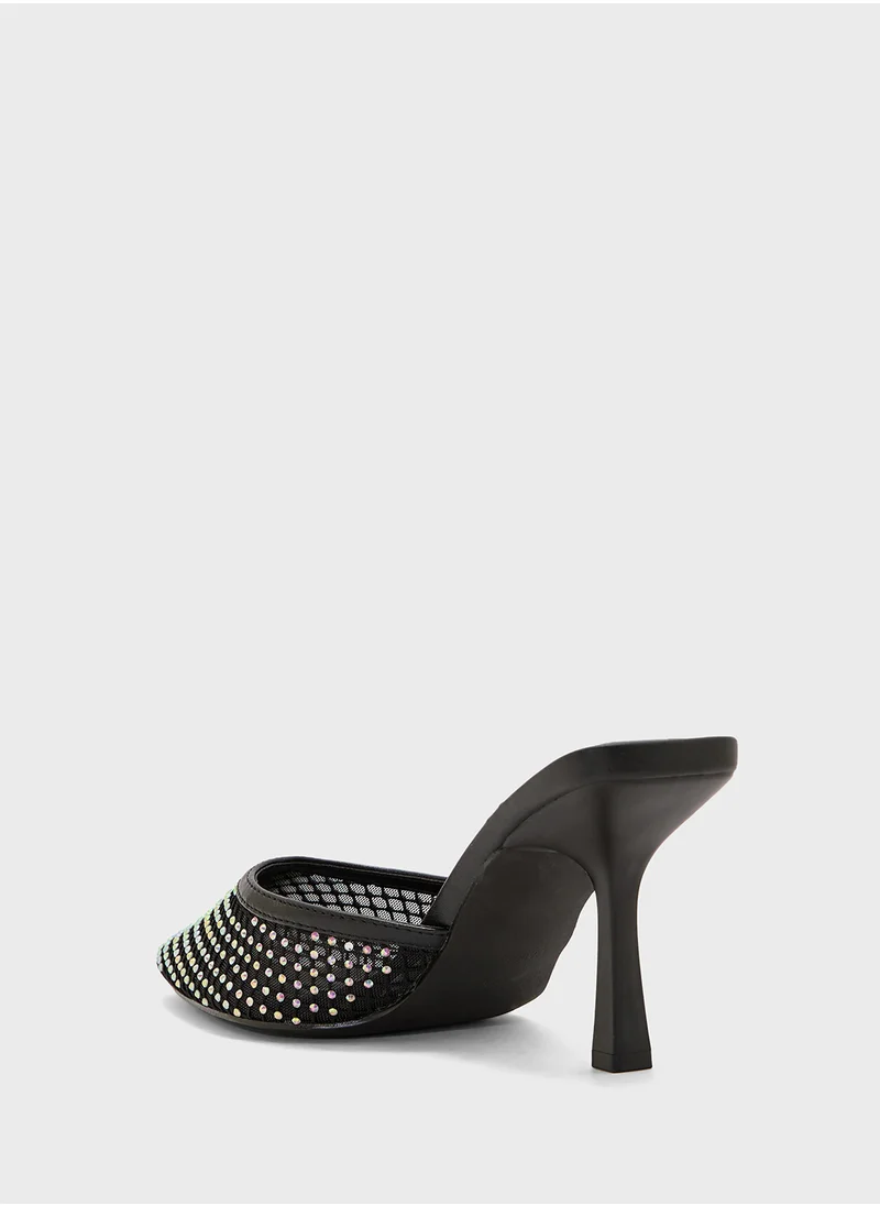 Truffle Stud Detail Dounue Strap Pump