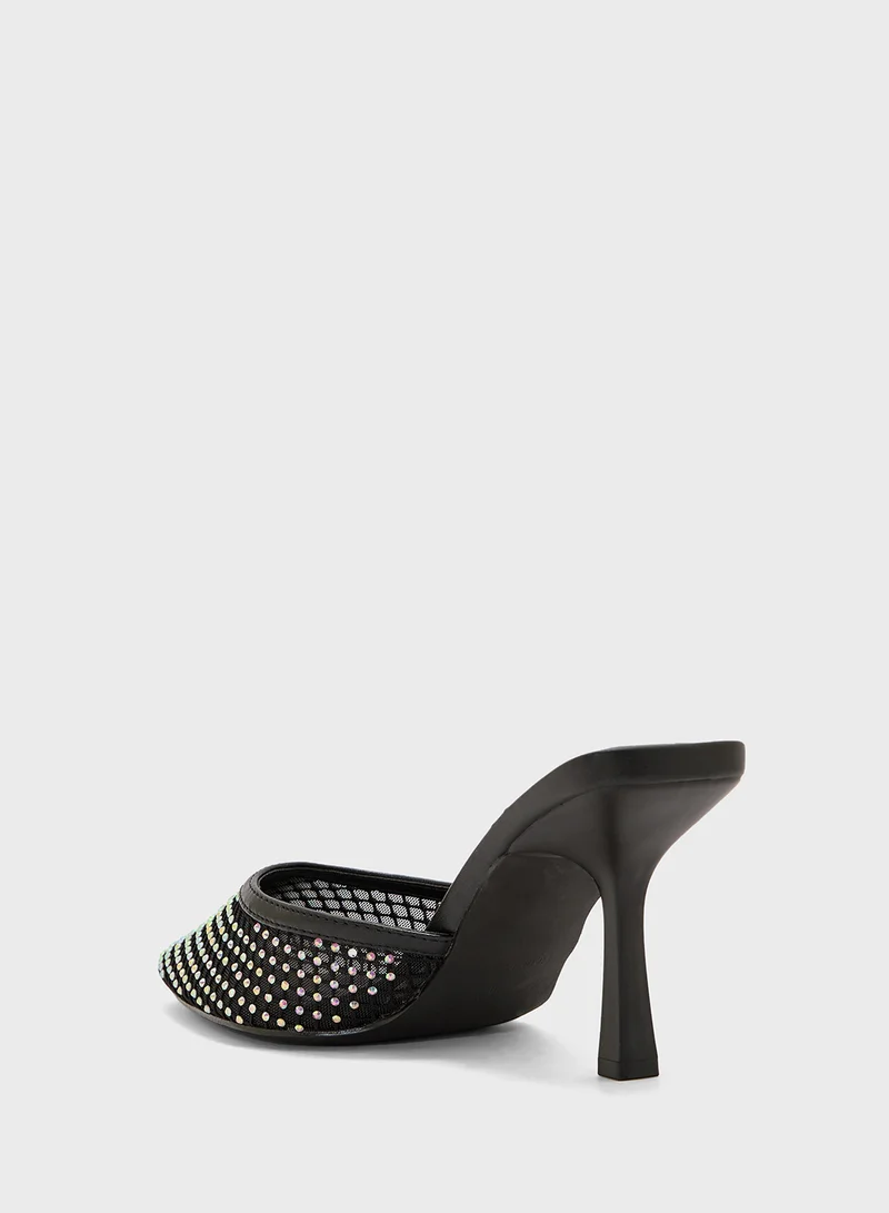 Truffle Stud Detail Dounue Strap Pump