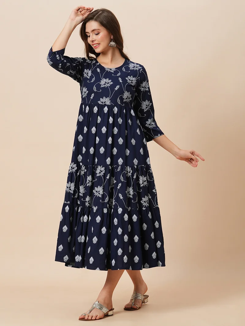 جلو باص Globus Women Round Neck Floral Ethnic Print Gathered Tiered A-Line Midi Dress