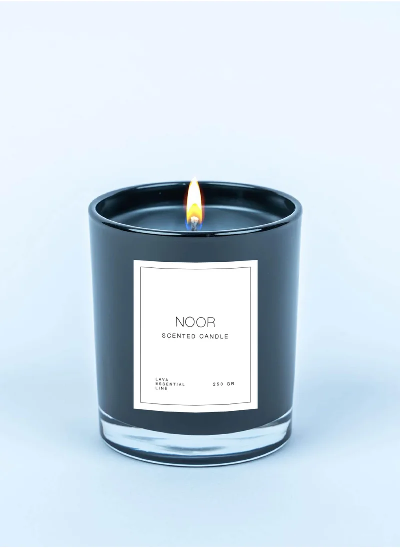 لافا مومنتس Noor Candle in Black Glass Container