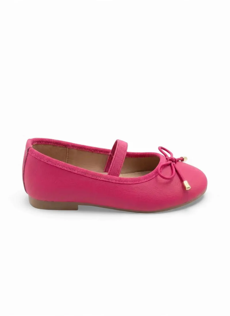 Geoomnii Junior Girls’ Closed Flat Shoes – Comfortable, Lightweight & Everyday Wear