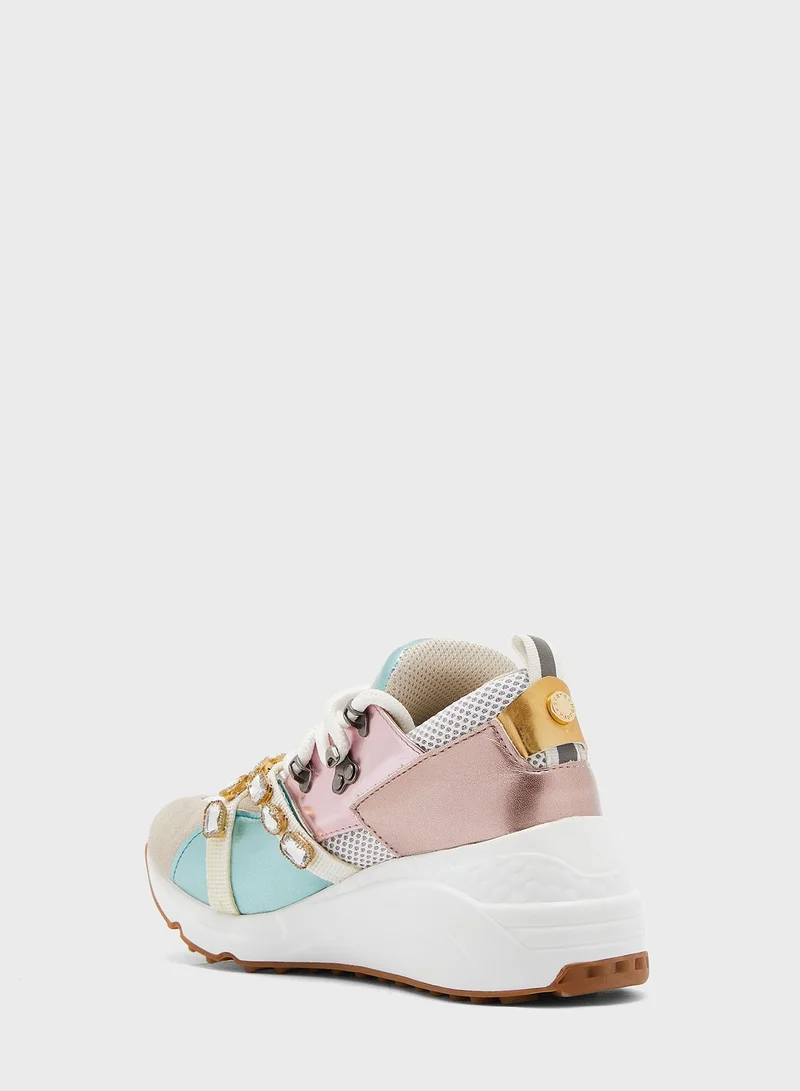 STEVE MADDEN Credit Low Top Sneaker