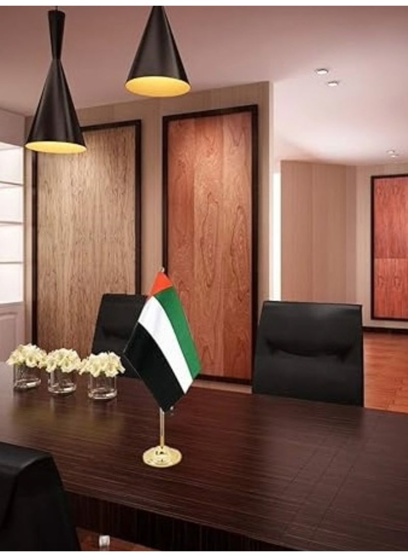 بوكسوودس 3 قطع من علم الإمارات العربية المتحدة مع حوامل معدنية ذهبية للمكتب واحتفالات اليوم الوطني - Image 2