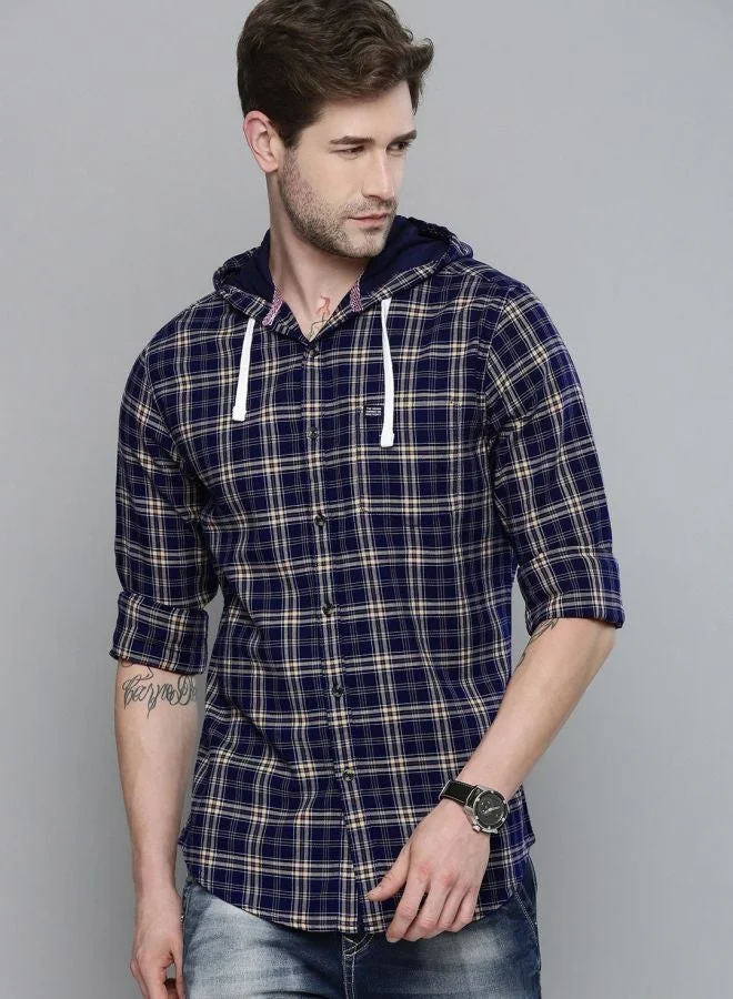 ذا انديان كراج كو Men Slim Fit Checkered Full Sleeves Hooded Casual Shirt