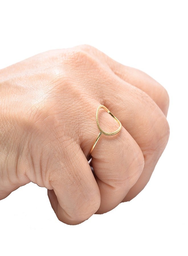 سبيننج دايزي خاتم دائري ذهبي اللون مصنوع يدويًا من المعدن المصقول بتصميم هندسي مقطوع من Spinningdaisy - Image 2