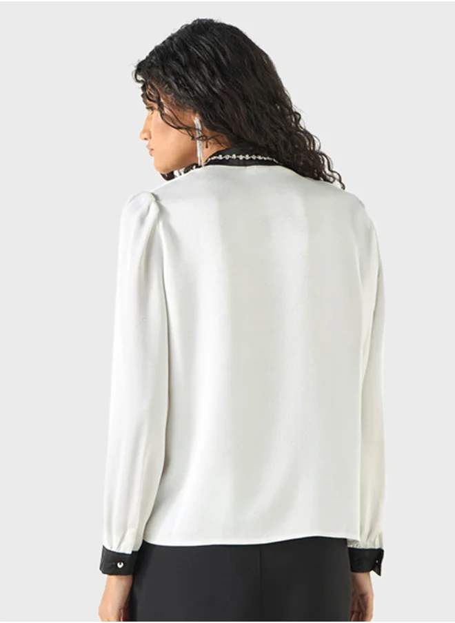 تواكستريمز Embellished Ruffle Tie-Up Neck Top