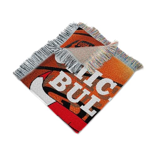 Northwest NBA Chicago Bulls Unisex-Adult Woven Tapestry Throw Blanket, 48" x 60", Photo Real - Image 4