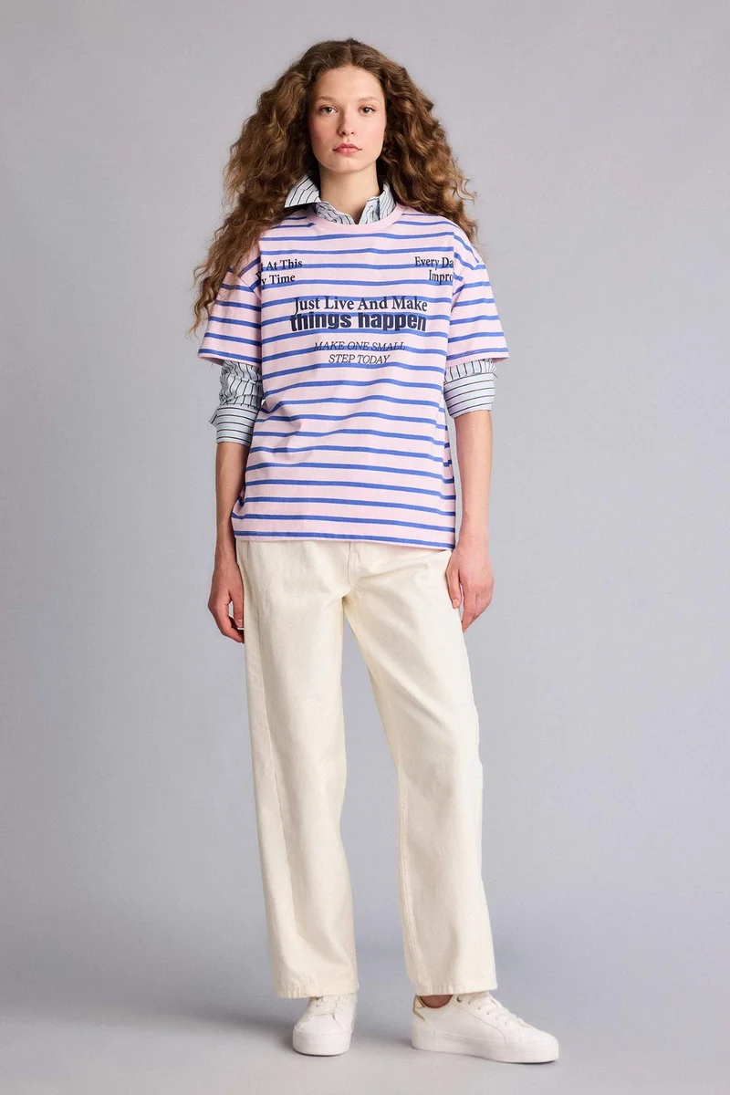 ديفاكتو Oversize Fit Crew Neck Printed Short Sleeve T-Shirt