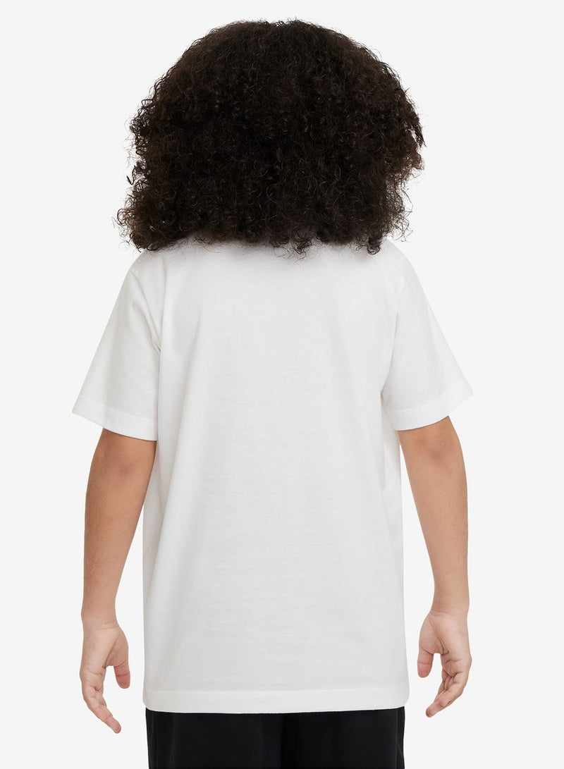 Nike Youth Nsw Club T-Shirt  - Image 2