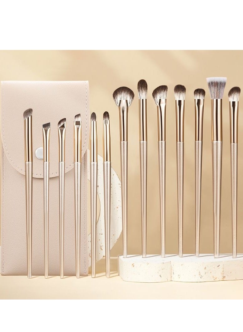 15-Piece Professional Makeup Brush Set Includes Eyeshadow Brushes, Eyeliner Brush, Nose Contour Brush, Blush Brush, Loose Powder Brush, and Soft Bristle Brushes for Flawless Makeup Application - Image 2