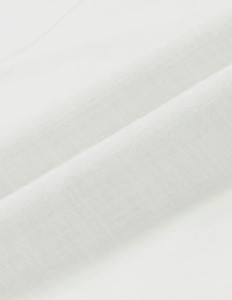 Arrow Manhattan Slim Fit Solid Shirt