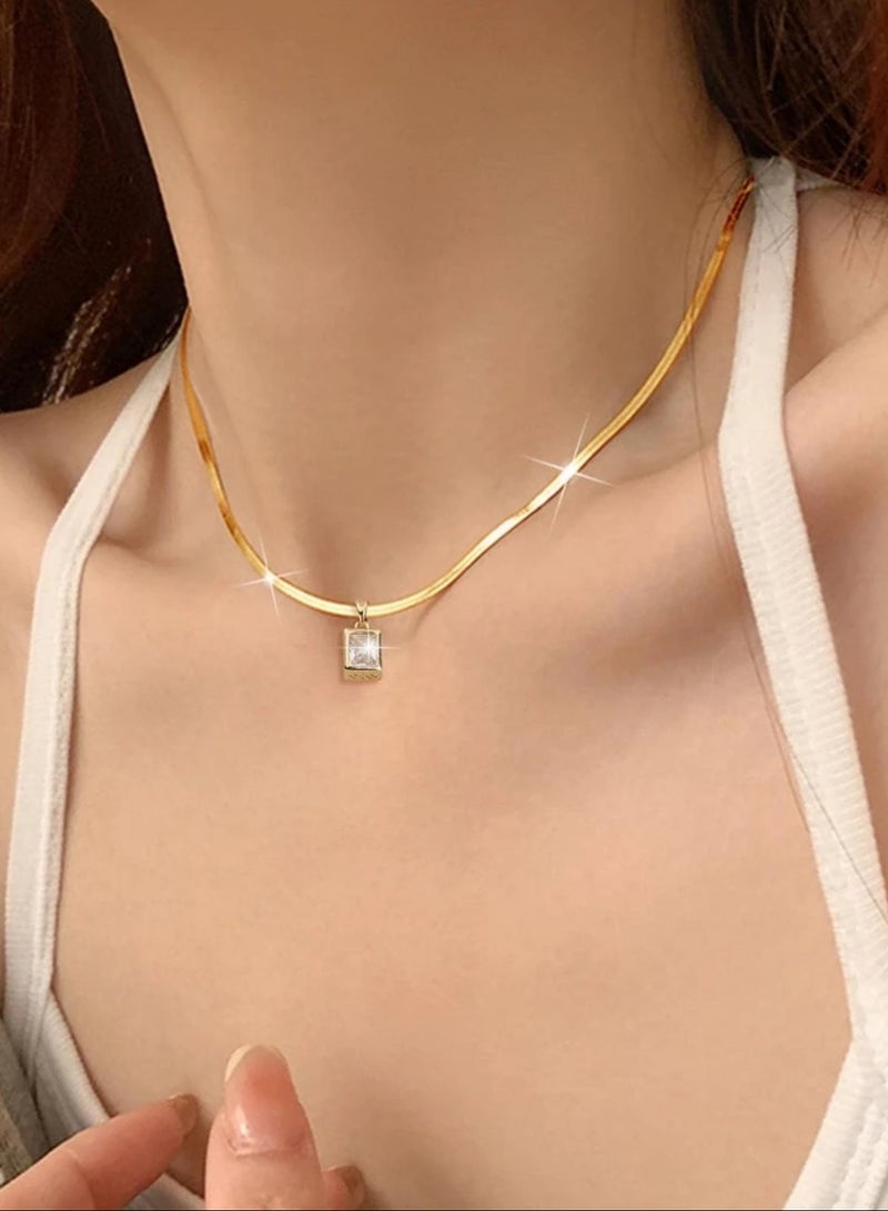 إيكوال سلسال نسائي أنيق من الاستانلس ستيل مطلي باللون الذهبي - Image 1