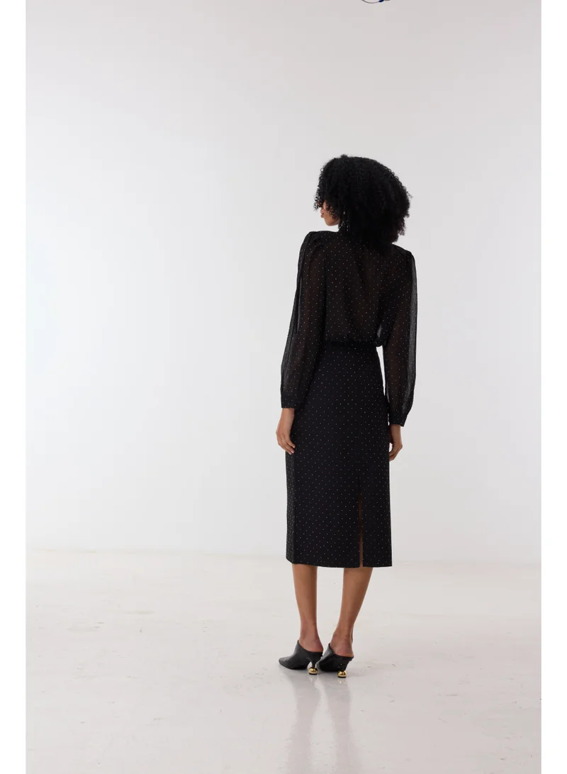 أشيتا فرنانديز قميص شيفون منقط شفاف بقصة مريحة - أسود