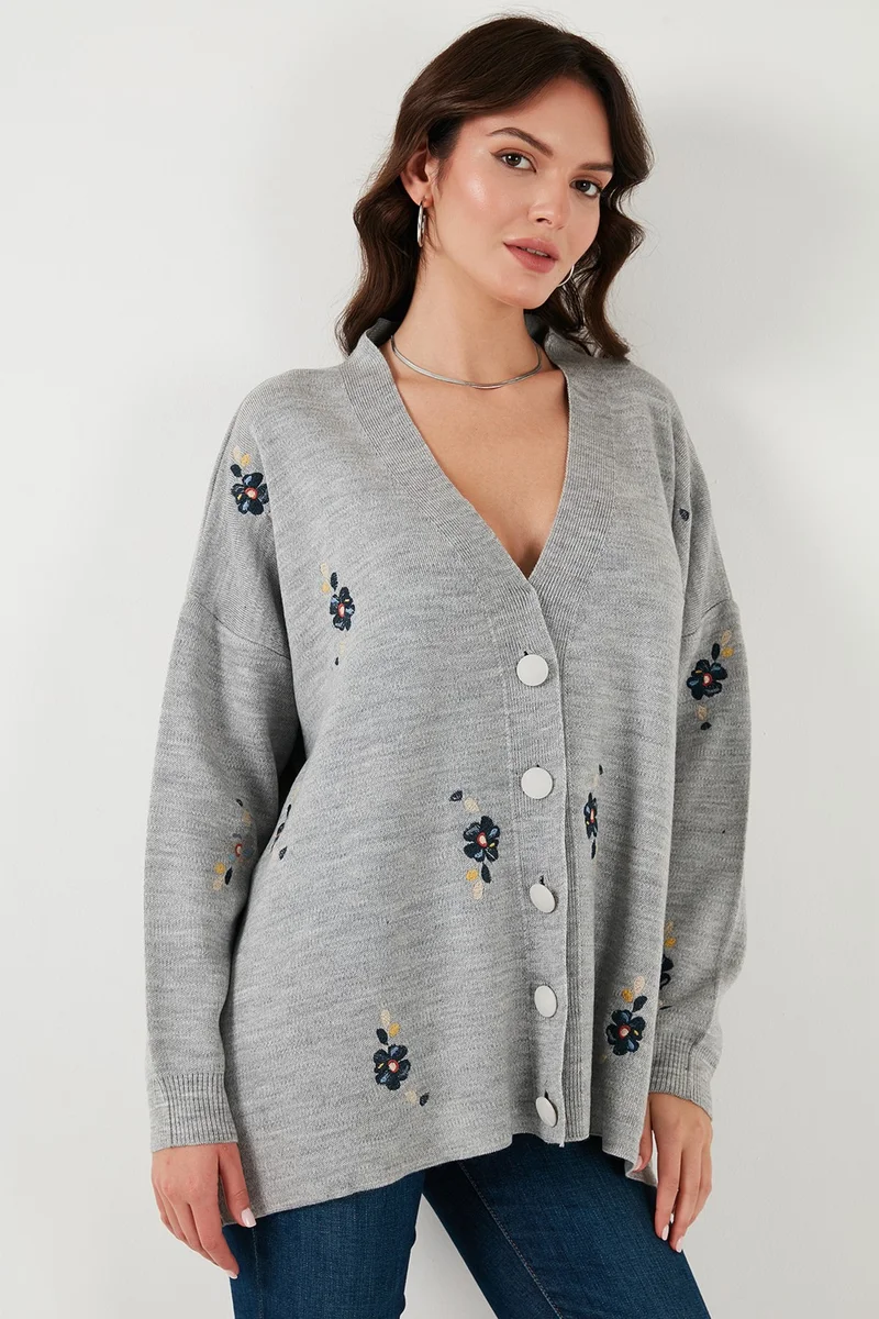 Lela Floral Embroidered Oversize Fit V Neck Buttoned Cardigan Women's Cardigan 4616191