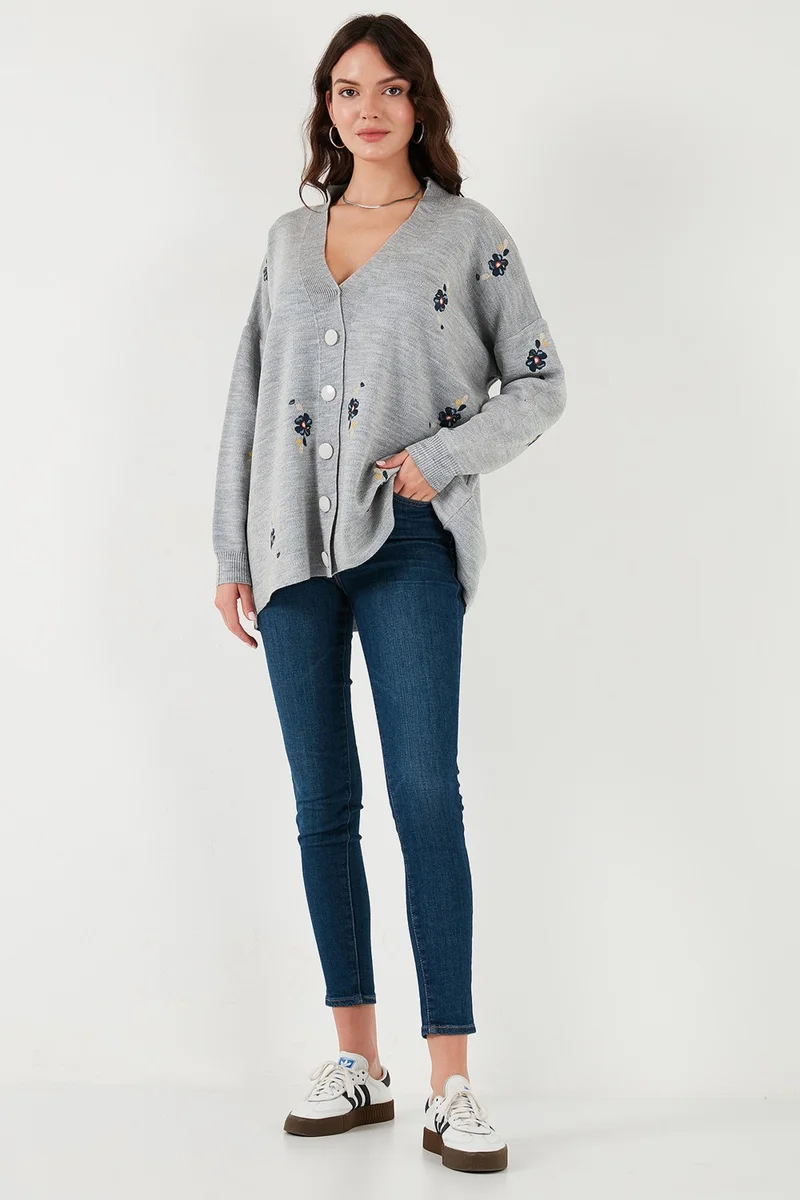 Lela Floral Embroidered Oversize Fit V Neck Buttoned Cardigan Women's Cardigan 4616191