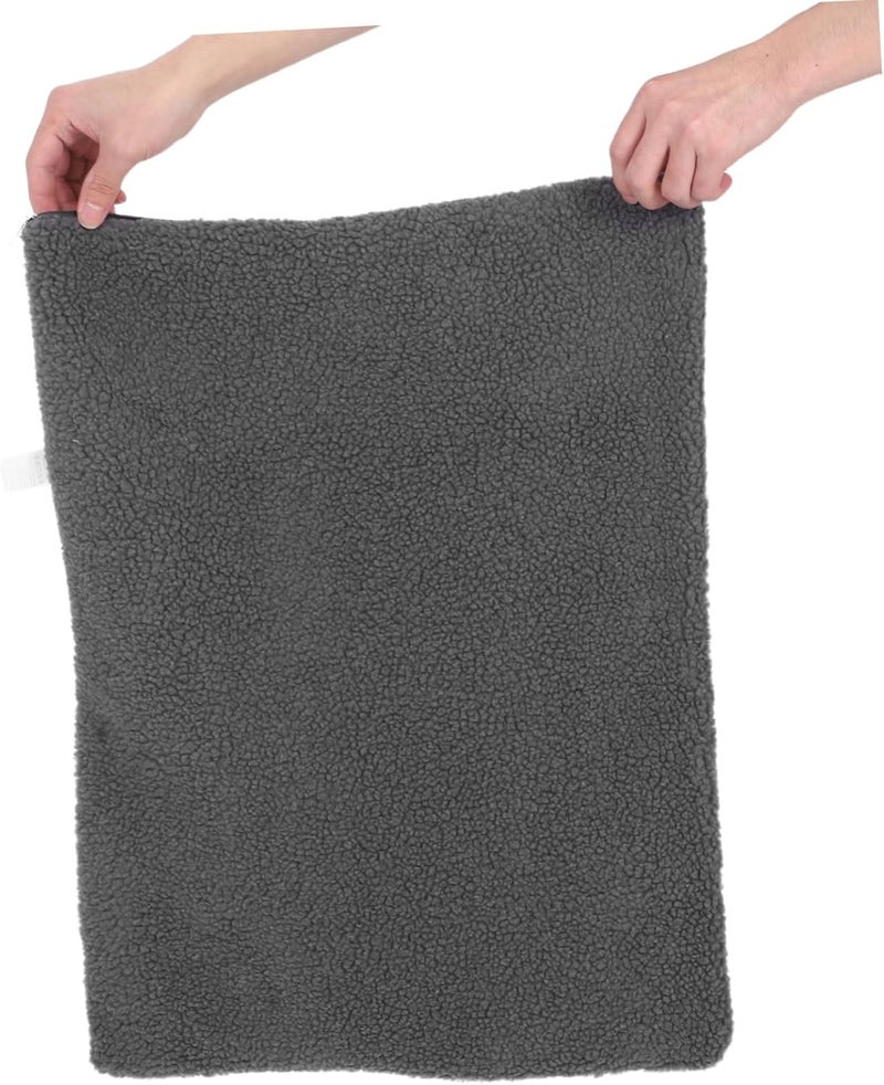 Toyvian Self Heating Pet Blanket Thermal Cat Dog Mat for All Seasons Comfortable Self Warming Pad for Animals Machine Washable Pet Supplies - Image 4