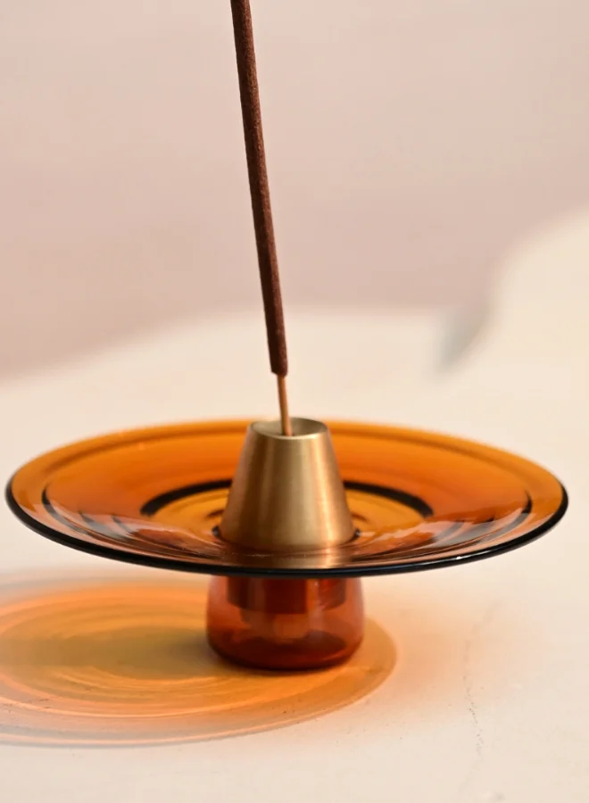 Muun Home MUUN HOME Amber Incense Holder with Ash Catcher - Borosilicate Glass and Brass, Rippled Design