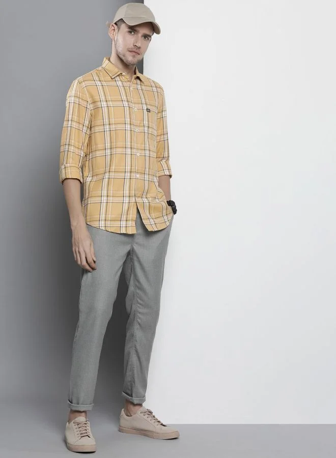 The Indian Garage Co Men Regular Fit Checkered Full Sleeves Cutaway Collar Casual Shirt