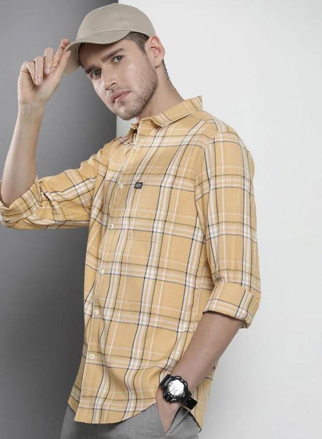 The Indian Garage Co Men Regular Fit Checkered Full Sleeves Cutaway Collar Casual Shirt