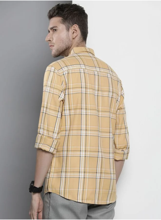 The Indian Garage Co Men Regular Fit Checkered Full Sleeves Cutaway Collar Casual Shirt