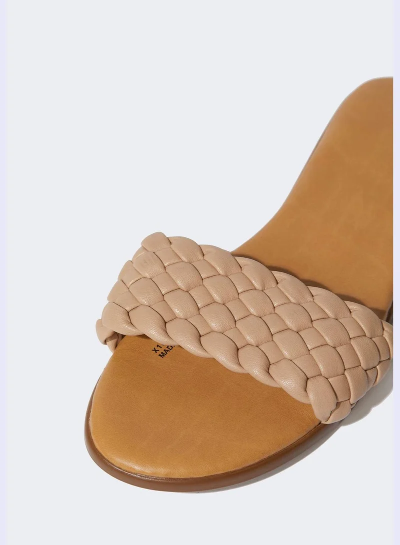 ديفاكتو Woman Casual Flip flop