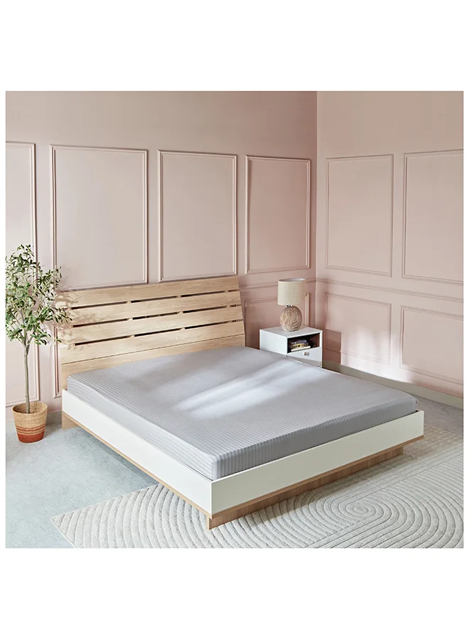 Home Box Hamilton Queen Satin Stripe Fitted Sheet 150x200 cm Beige