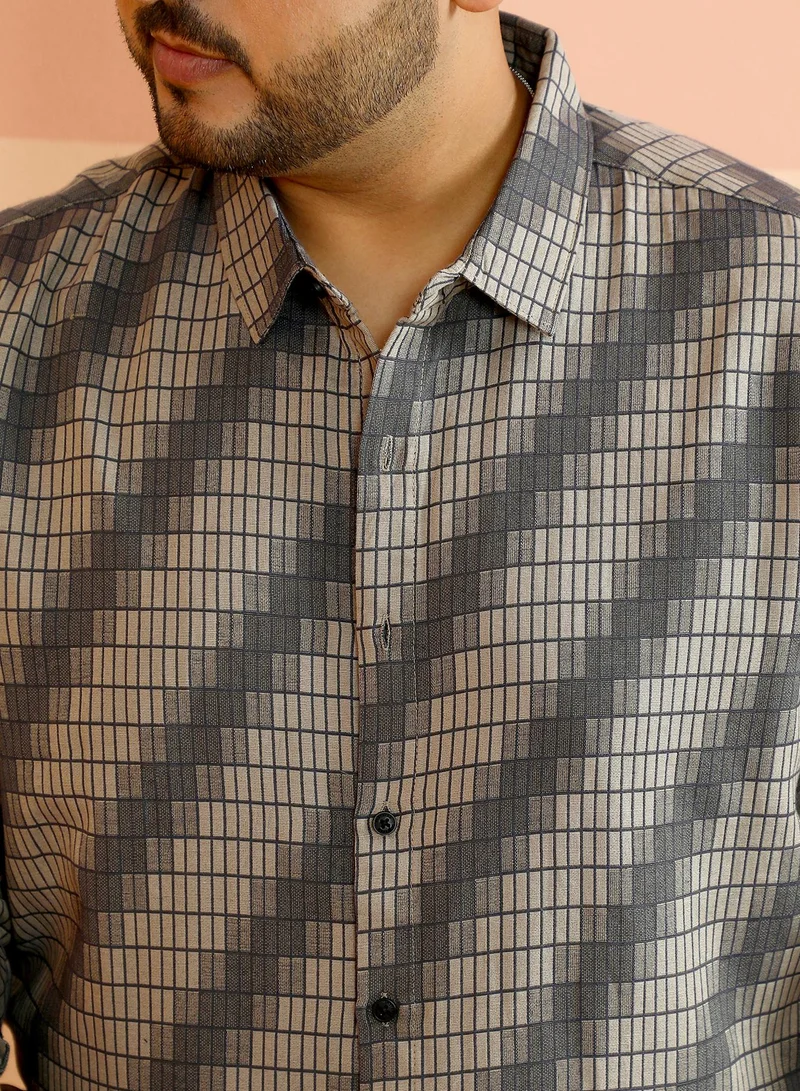 Instafab Plus Instafab Plus Men's Grey & Beige Gradient-Slant Woven Shirt For Casual Wear | Spread Collar | Long Cuffed Sleeves | Button Closure | Plus Size Shirt Crafted With Comfort Fit For Everyday Wear