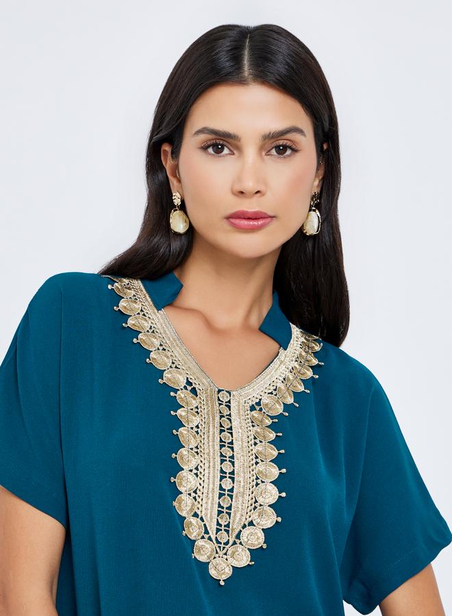 Amirah Embroidered Short Sleeve Jalabiya with Lace Detail - Image 3