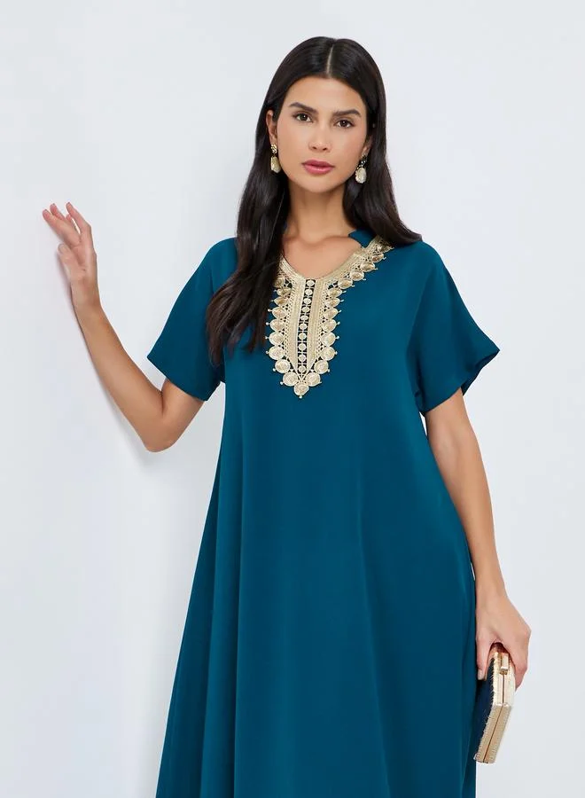 Amirah Amirah Embroidered Short Sleeve Jalabiya with Lace Detail