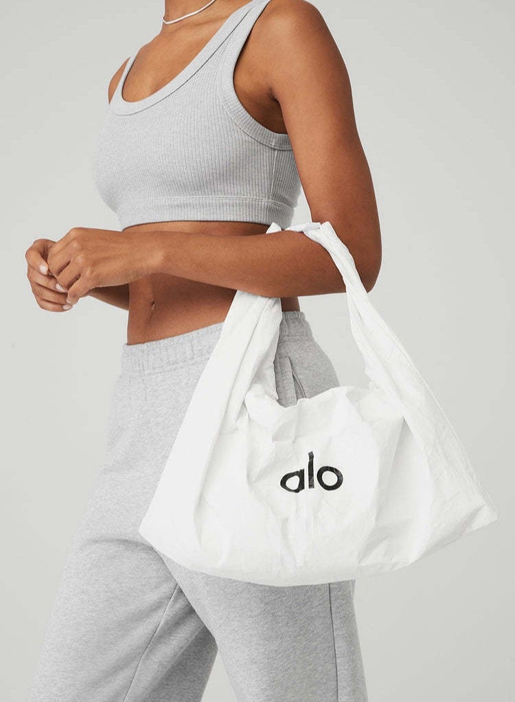 Alo Yoga keep it dry fitness bag - Image 3