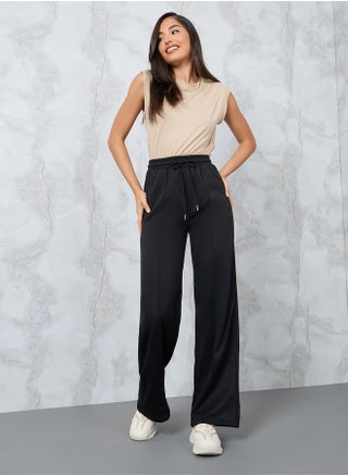 Straight Fit Joggers with Drawstring - pzsku/Z889169B648CE427D26BEZ/45/_/1710080091/a2c19b85-d5f7-4192-99e9-9d4391881dc7