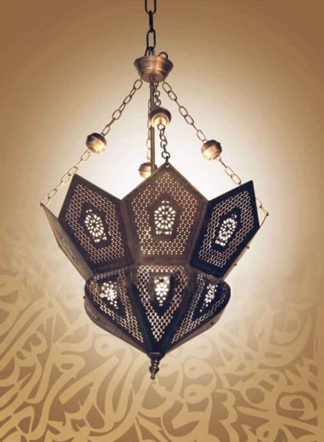 فانوس نحاسي