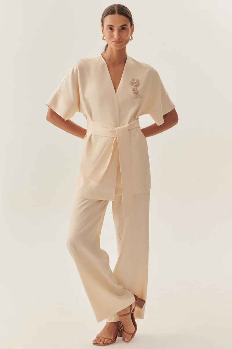 EXQUISE Double-breasted collar, batwing sleeve, embroidered detail, relaxed fit beige jacket.