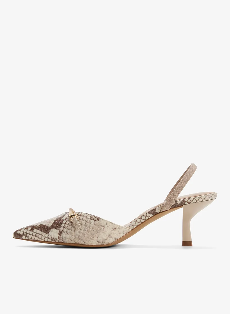 الدو ليانيا مضخات مدببة