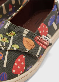 TOMS Kids Casual Slip Ons  - Image 4